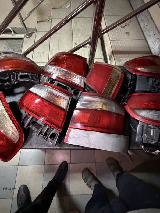 Продам фонари карина е