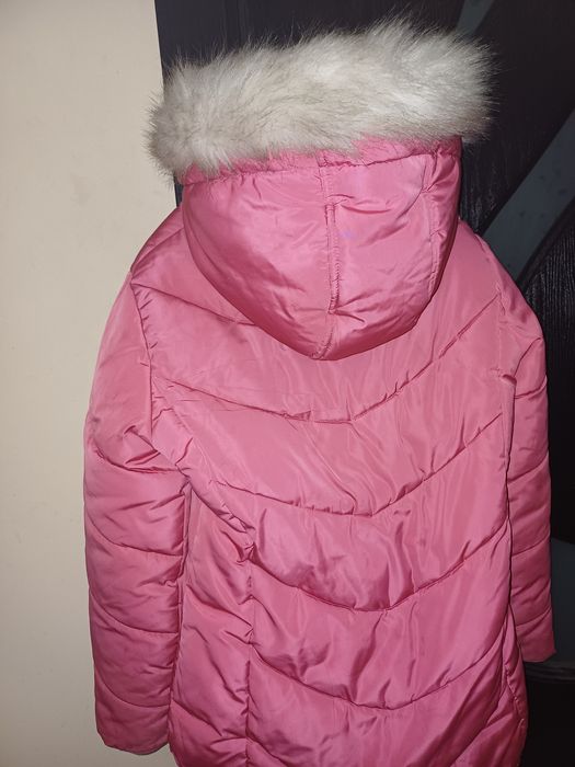 Зимни якета с подарък шапка