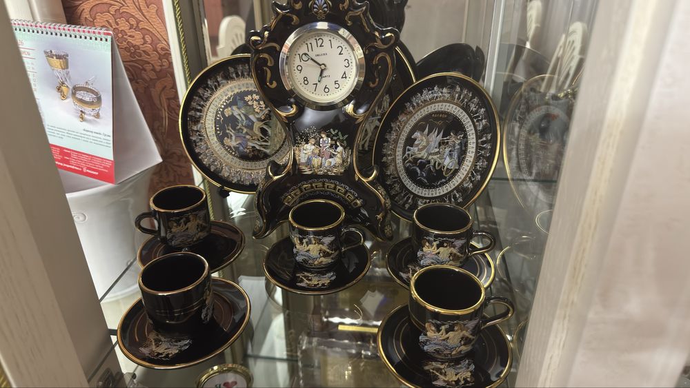 Кофеный сервис с часами