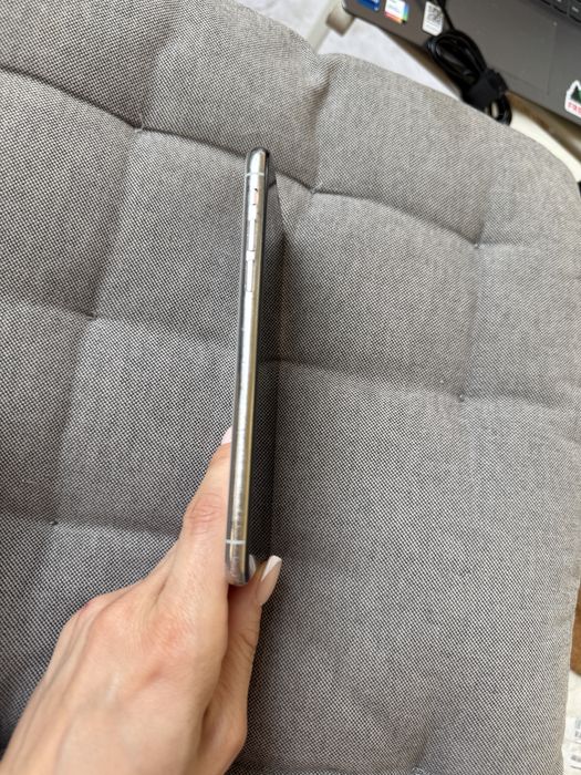 Продам Iphone 10
