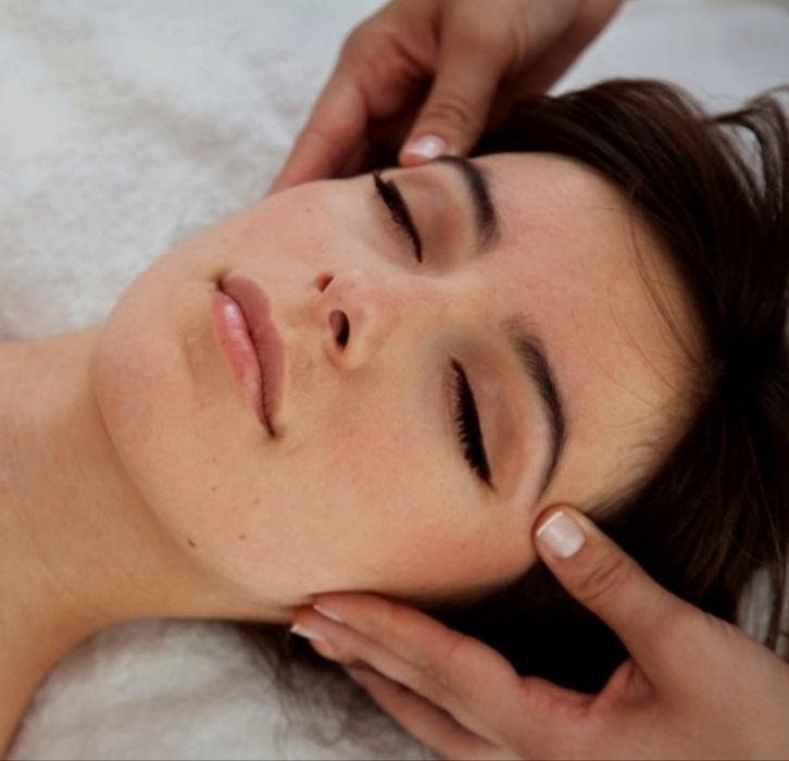 Tratamente faciale,curățare ten,hidratare,extracții,masaj facial