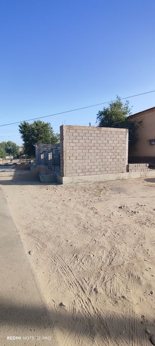 Oxangaron shahar noturar bino sotiladi loyiha hujjatlari bor qulishga