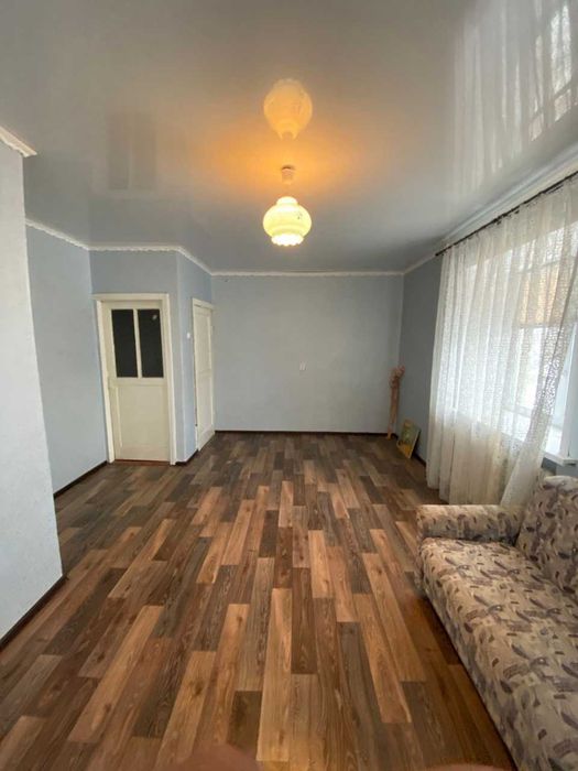 продается 1 ком квартира район Пединститут