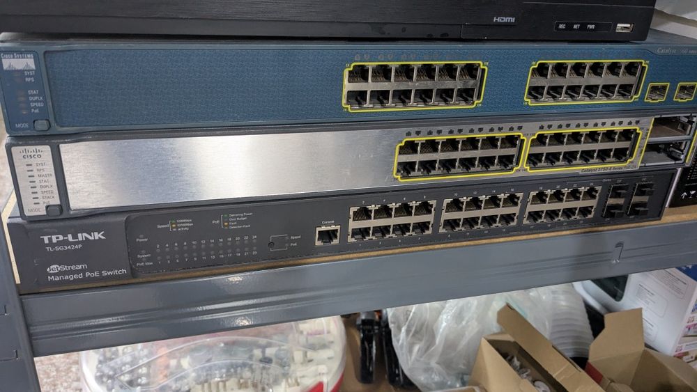 Switch cu 24 și 48 porturi gigabit, Poe și non Poe cu și fără manageme