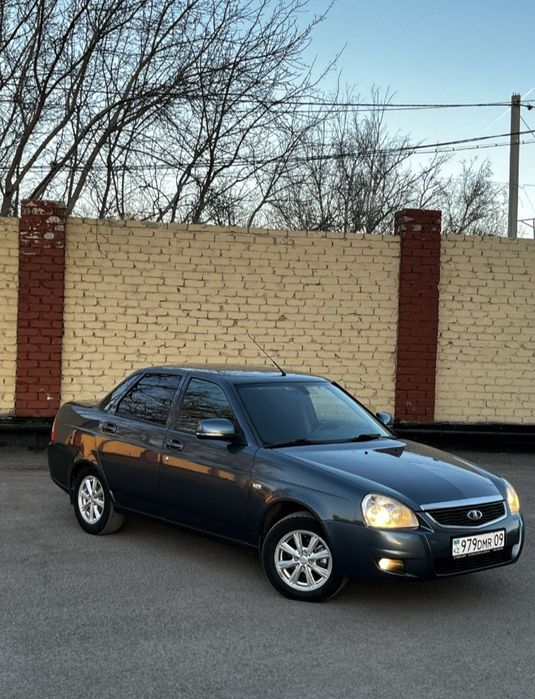 Продам Приору люкс 2 2015 года