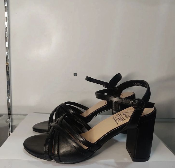 Босоножки туфли