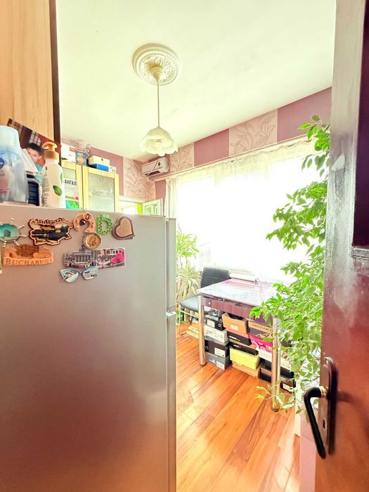 Дава се под наем Едностаен апартамент в Добрич, Балик - 46 кв.м за 204 € - Снимка #4