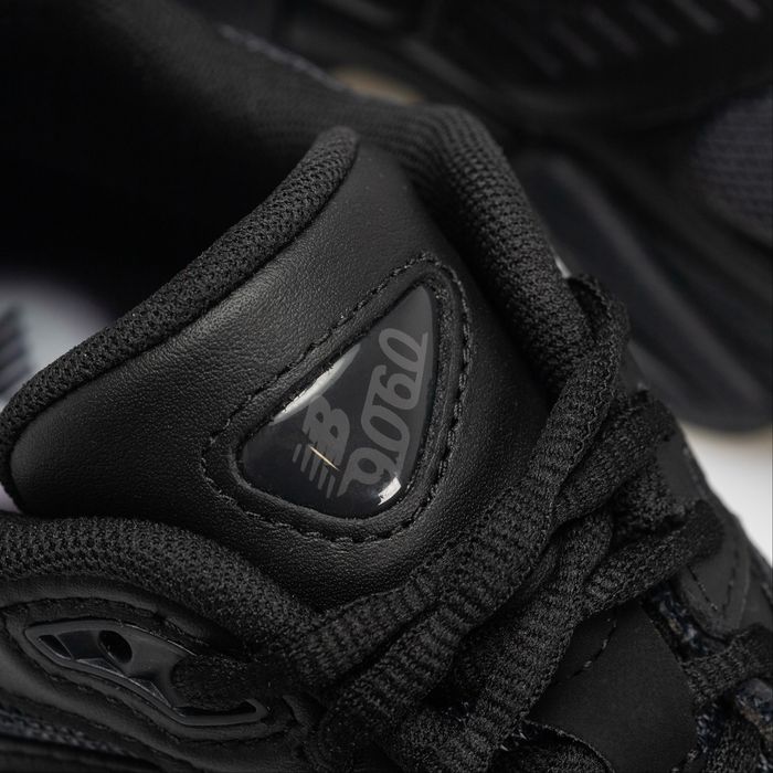 New Balance 9060 - Triple Black - * В Разпродажба *