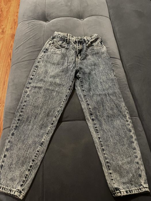 Продам джинсы для девушек