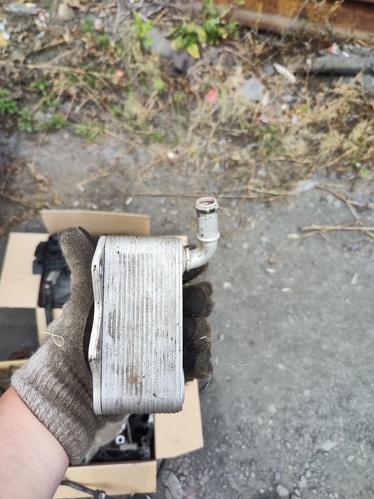 Продам теплообменник пассат б6 2.0 fsi