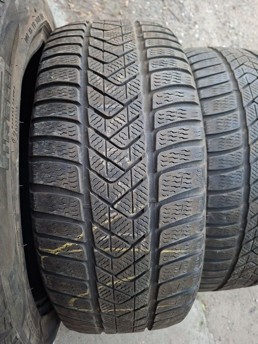 Продам шины. 235/45/18 пирелли