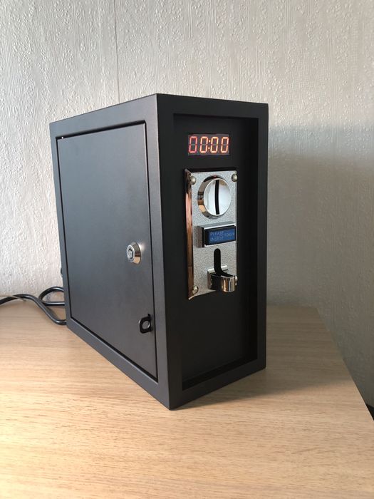 Табло с монетник и таймер.