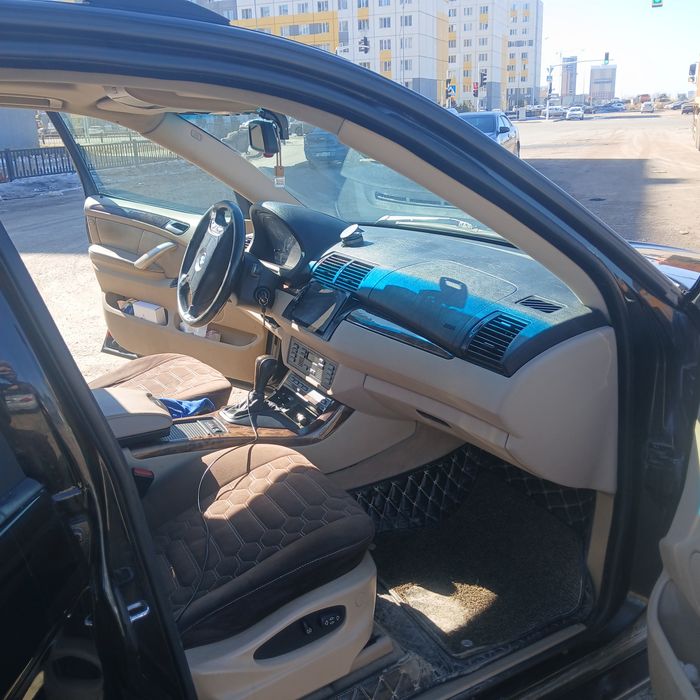 Продам  BMW X5  E53