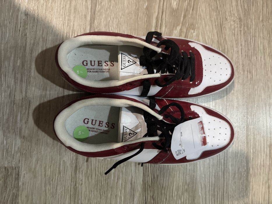 Спортни обувки guess
