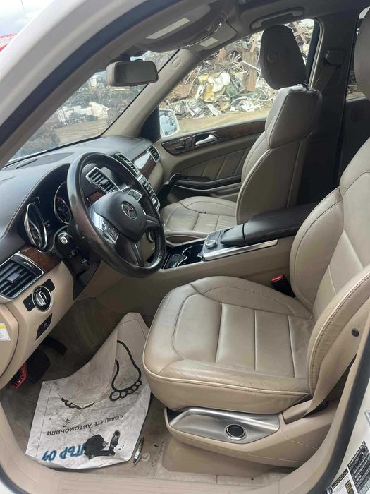 Mercedes GL 550 / Мерцедес ГЛ 550 4. 6 435 кс бензин 2014г.