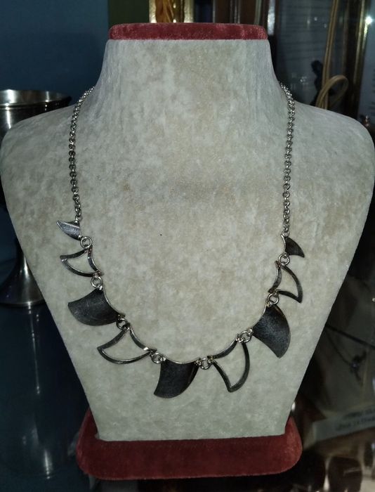 Сребърни колиета,проба 925.