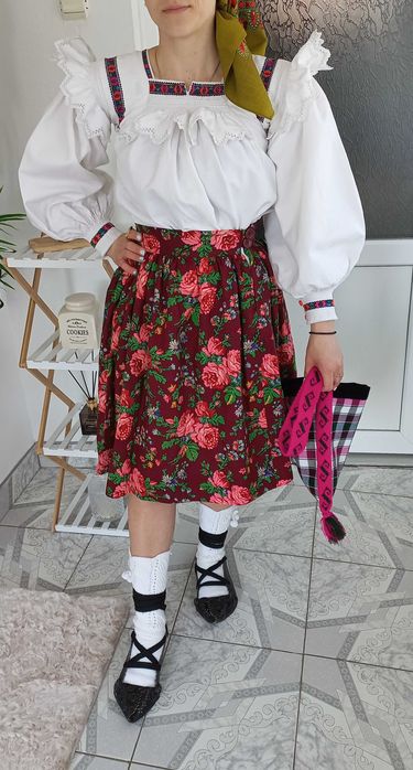 Sumna cu model floral