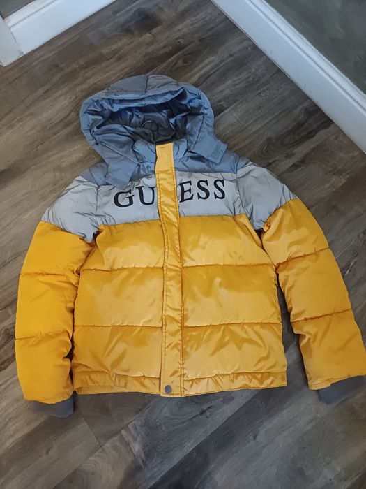 Geaca GUESS Mărimea M