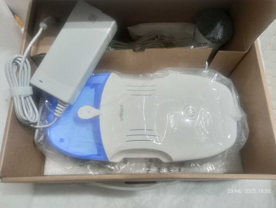 Robot de curățat geamuri FMART T10