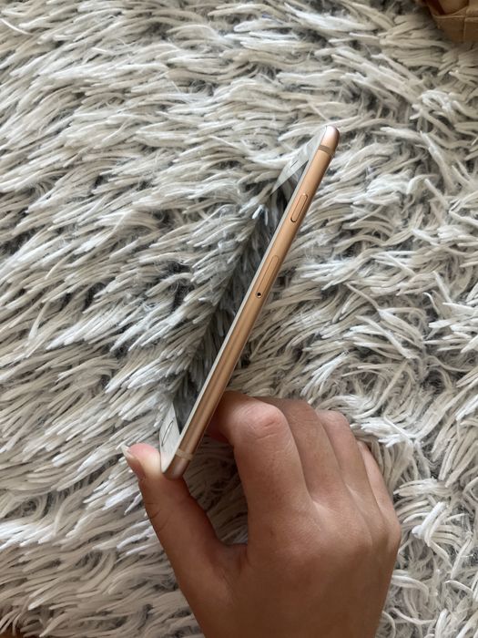Iphone 8 gold 64