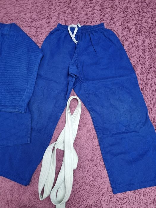 Кимоно в хорошем состоянии.