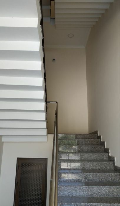 Аренда офис 7 комнаты 24/7 Доступ Чорсу Гулабод Жар Вдоль дороги