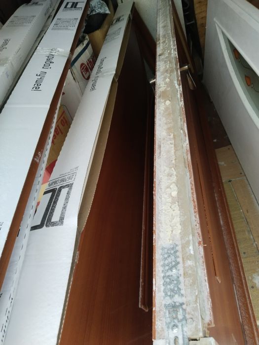 Двери с коробкой готовые