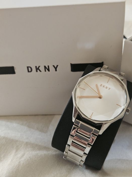 Дамски часовник DKNY