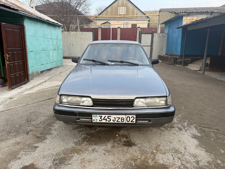 Продаю машину Mazda 626