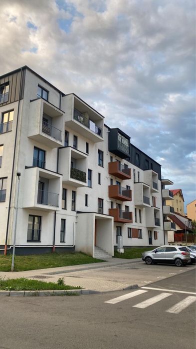 Vand apartament In Floresti