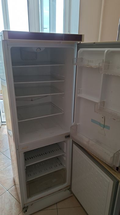 Отдам бесплатно холодильник