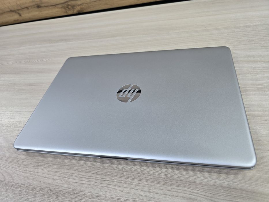 HP, Core i3-10Th, Ram 8Gb, SSD 256Gb, Full HD IPS
