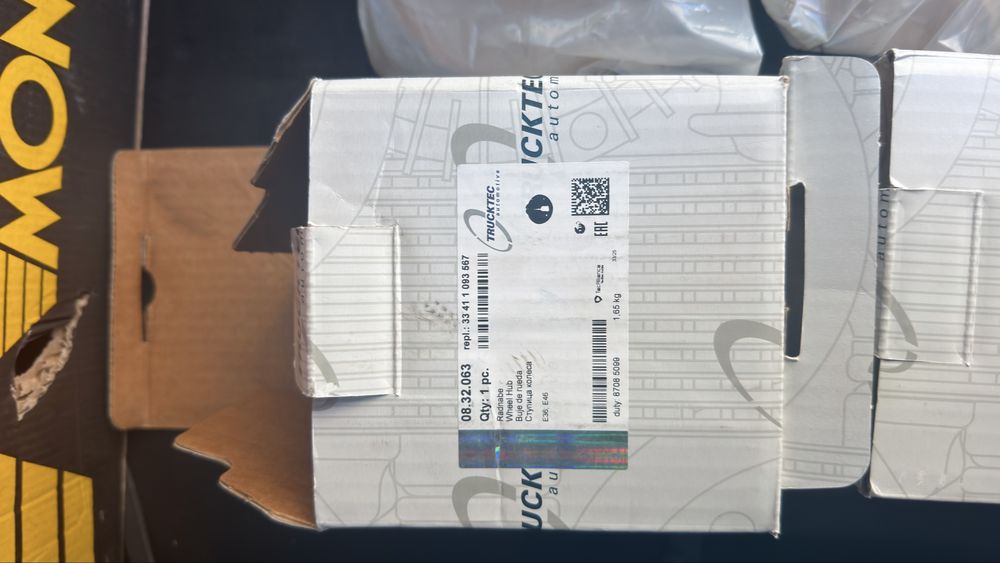 Set 2 butuci spate BMW E36 E46 Trucktec 08.32.063 - Noi