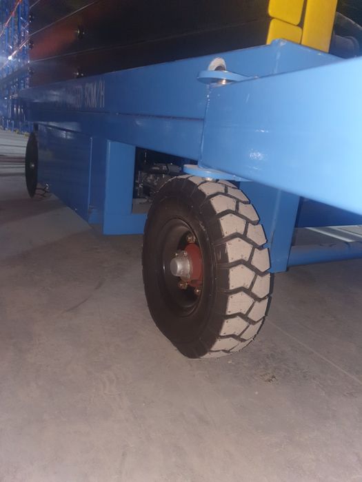 Ножничный подьемник