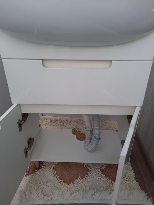 Мебель в ванную комнату