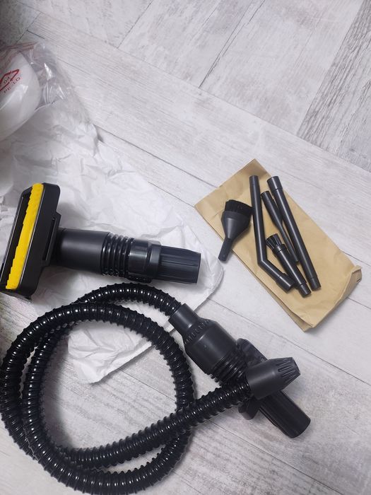 Aspirator Shark nou în cutie autonomie 50 minute