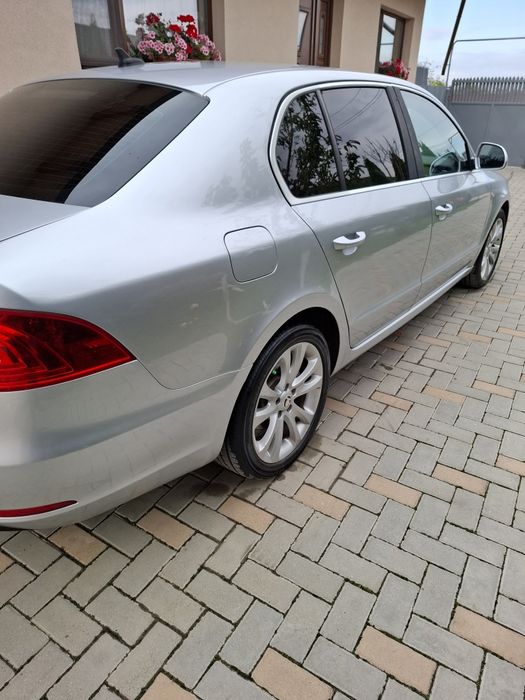 SKODA Superb 2014 — imagine 3