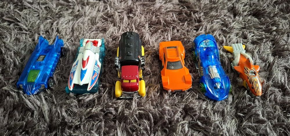 HOT WHEELS MATTEL 3 seturi în stare perfectă!