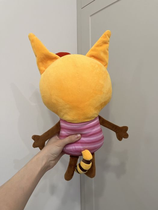 Мягкие игрушки, три кота