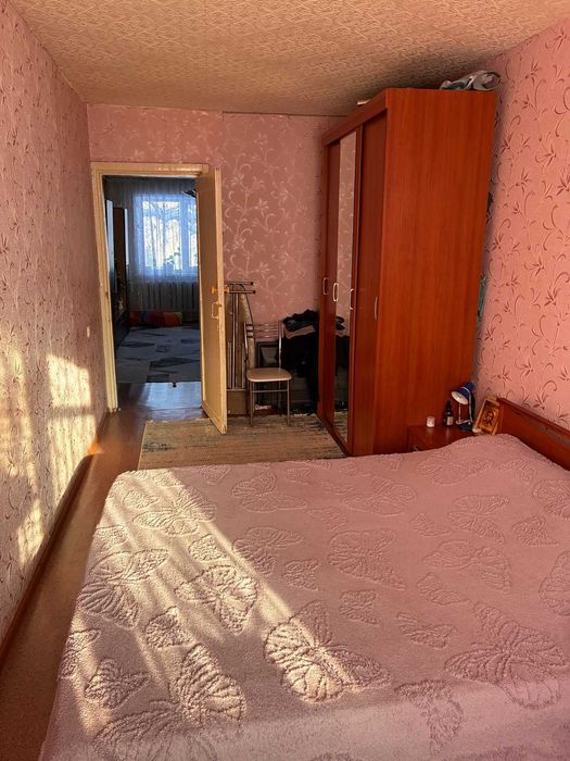 Продам 7 мкр на 1 этаже НЕ УГЛОВАЯ