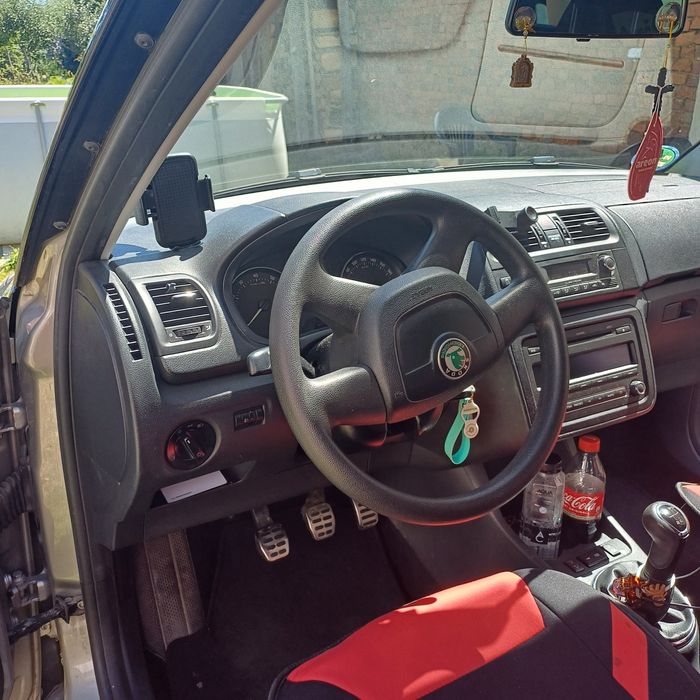 SKODA Roomster 2012 — imagine 5