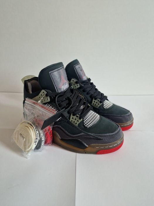 Air Jordan 4 x Off white
