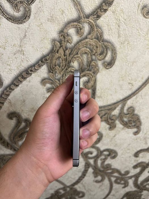 iPhone 5S 16GB.
