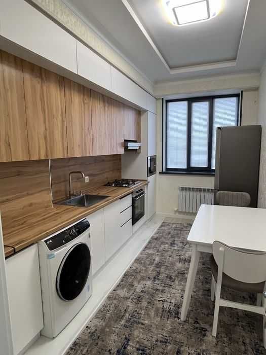 Чиланзар-10, НОВОСТРОЙКА 3/8/9  97 м²