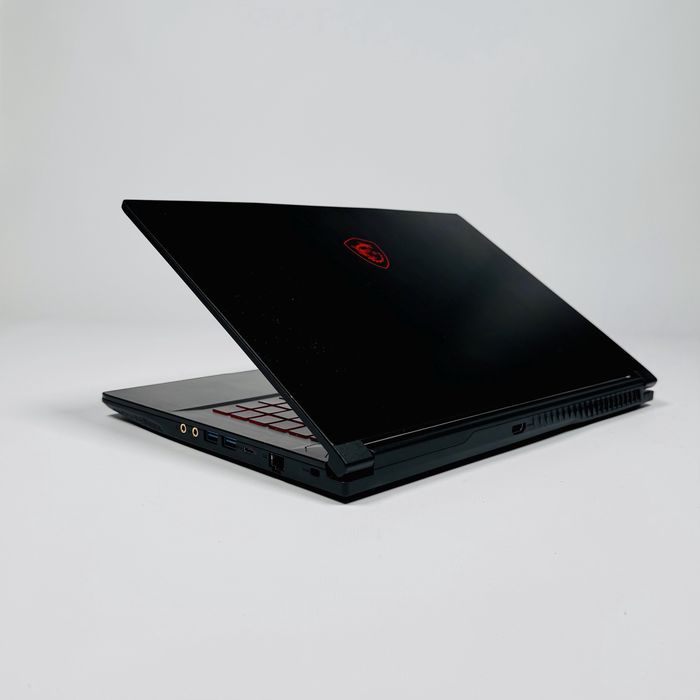 MSI Thin GF63/144Hz 15,6”/i7-12650H 24MB/RTX 4060 8GB/16GB/512GB