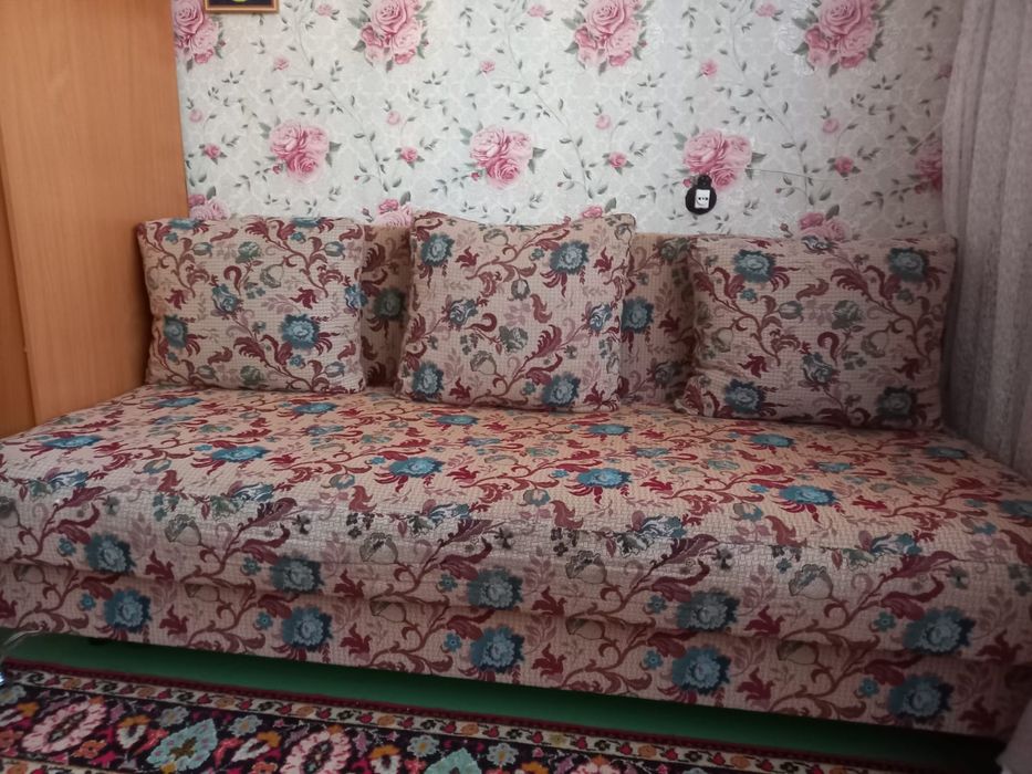 Продам диван в хорошем качестве