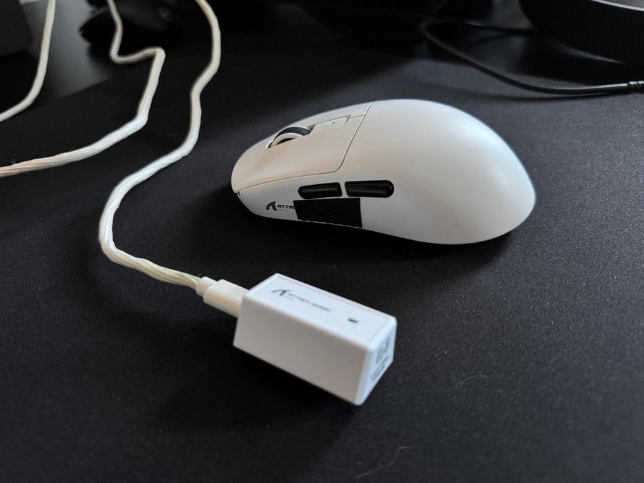 (Rezervat) Mouse Gaming - ATTACK SHARK R6 Ultralight 39g Wireless 8K