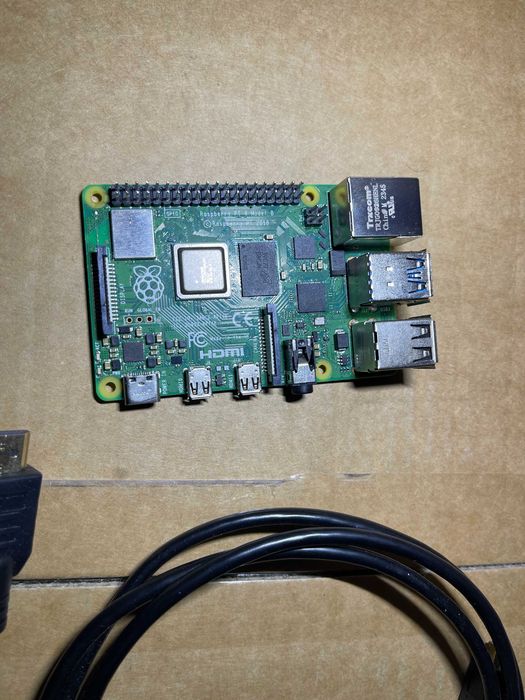 Контролер Raspberry Pi 4 Model B 8GB  D8CJN