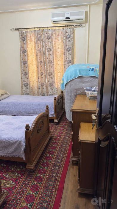 Продается своя квартира Ю.Обад, 1-й этаж, вдоль дороги, первая линия