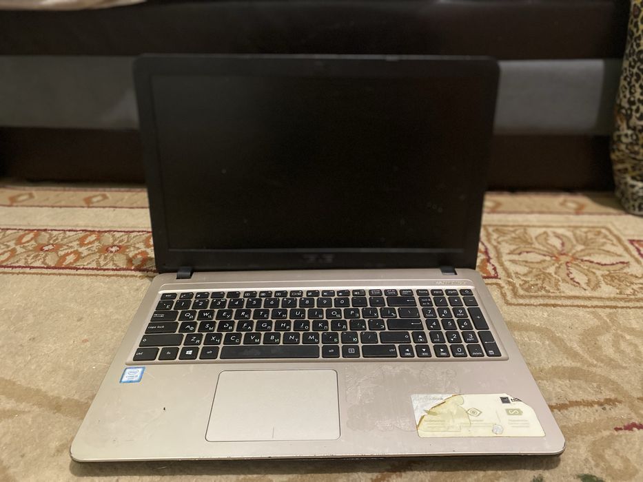 Продам ноутбук Asus  на запчасти